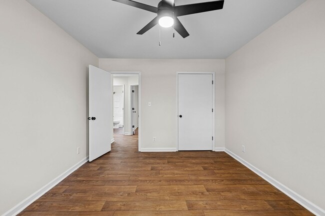 Building Photo - 129 Valleywood Rd