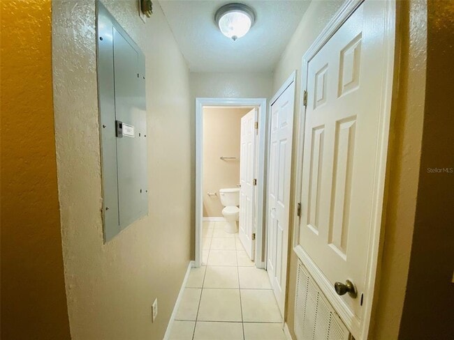Building Photo - 502 Albatross Dr