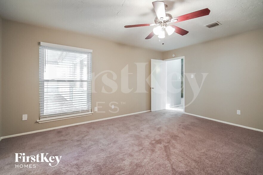 Building Photo - 1111 Harpings Way
