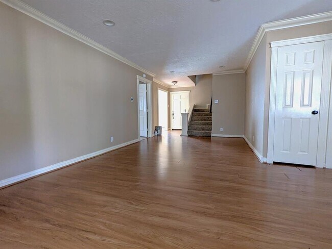 Building Photo - 22 Woody Creek Dr