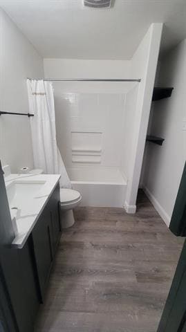 Building Photo - 1204 Live Oak St