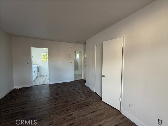 Building Photo - 14154 Roscoe Blvd