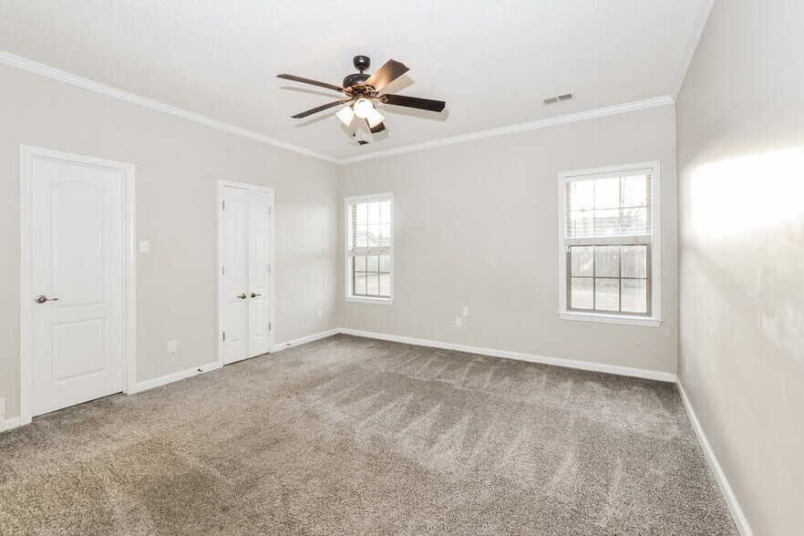 Building Photo - 120 Penny Ln