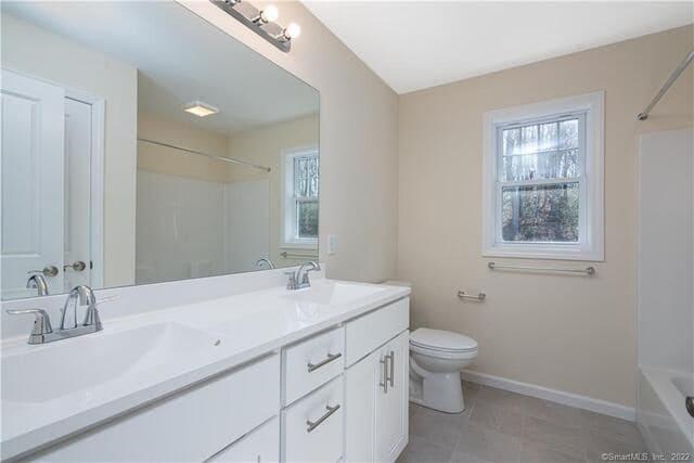 Building Photo - 27 Woodside Dr