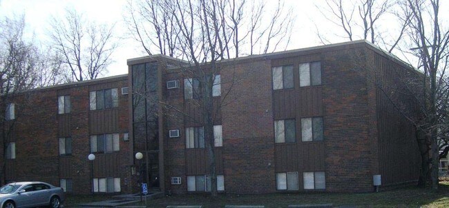 Secor Woods Apartments - Secor Woods