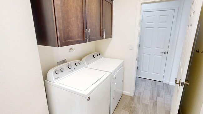 Building Photo - Rancho Viejo Gem 3 Bed 2 Bath 2 Car Garage. Beautiful Patio