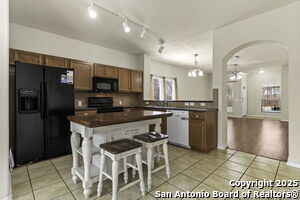 Building Photo - 6118 Pecan Tree