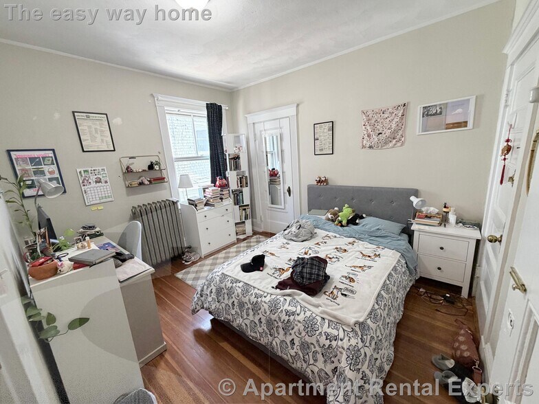 Building Photo - 79 College Ave