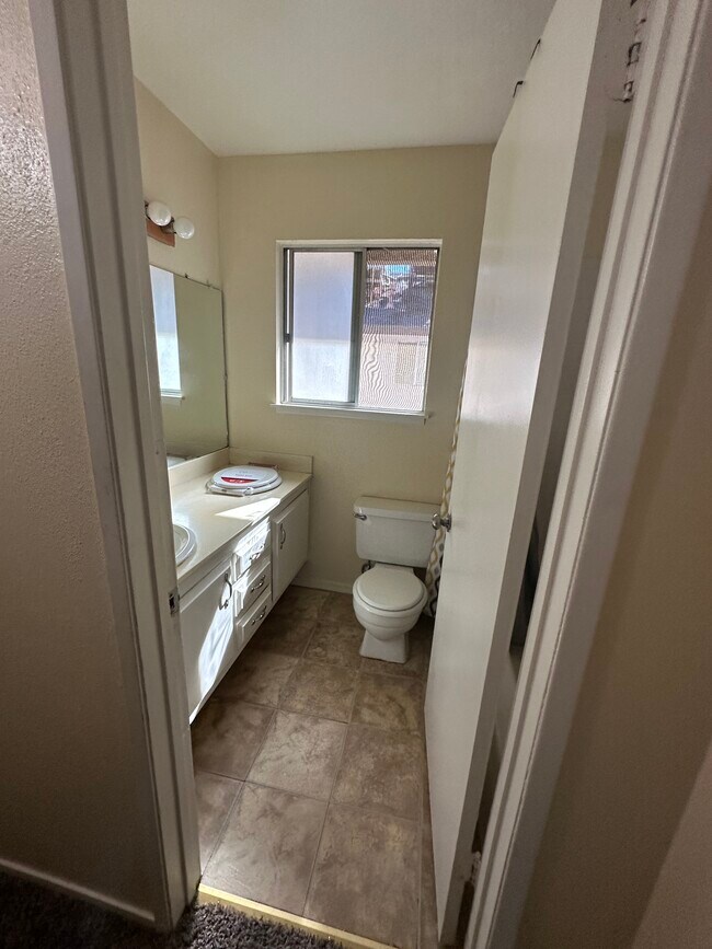 Building Photo - 3333 El Encanto Ct