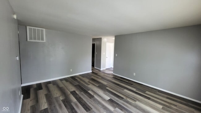 Building Photo - 4131 Mellis Dr