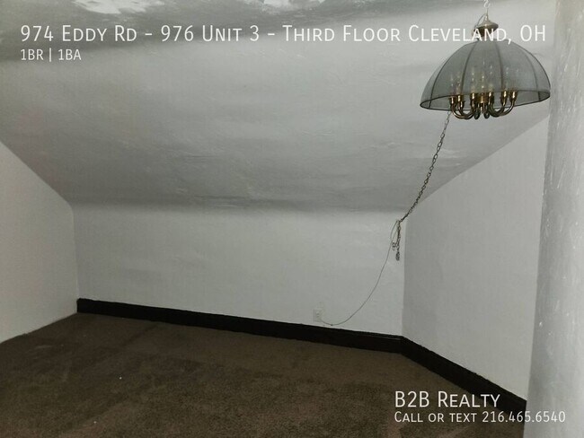 Building Photo - 974 Eddy Rd
