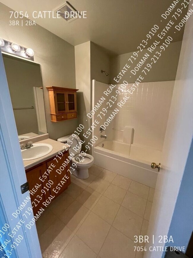 Building Photo - 7054 Cattle Dr