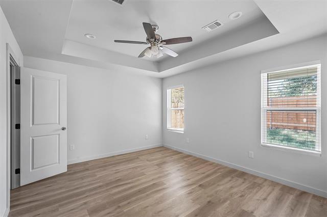 Building Photo - 413 S Willow St