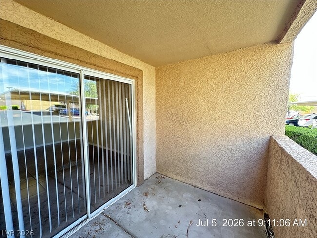 Building Photo - 1150 N Buffalo Dr
