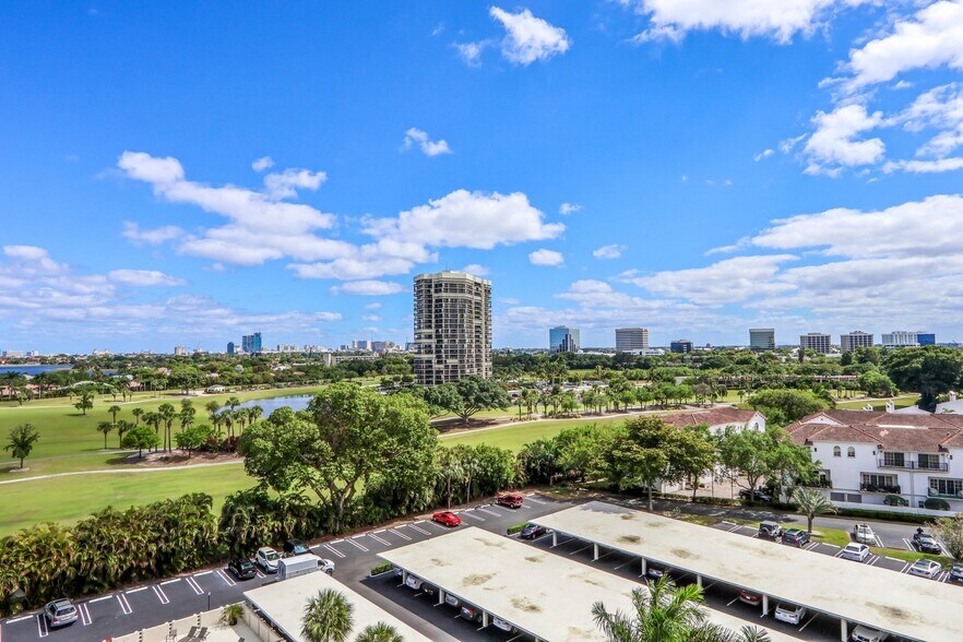 Building Photo - 2000 Presidential Way