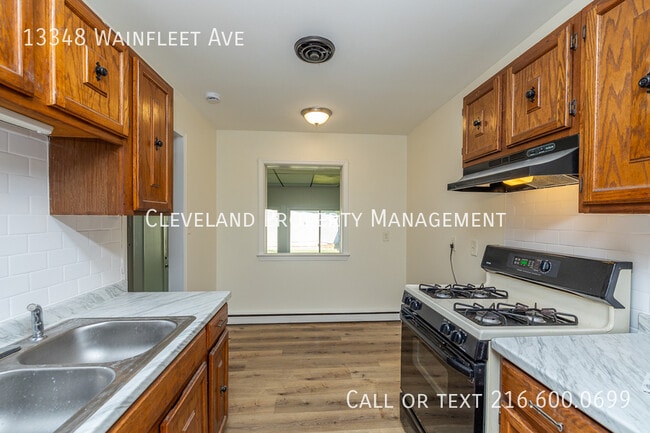 Building Photo - 13348 Wainfleet Ave