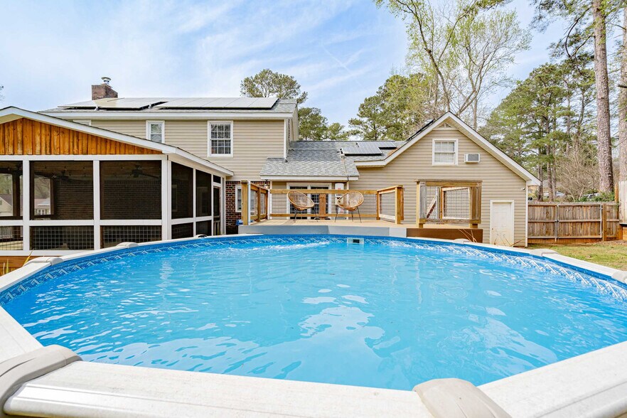 Building Photo - 206 Goldstone Dr