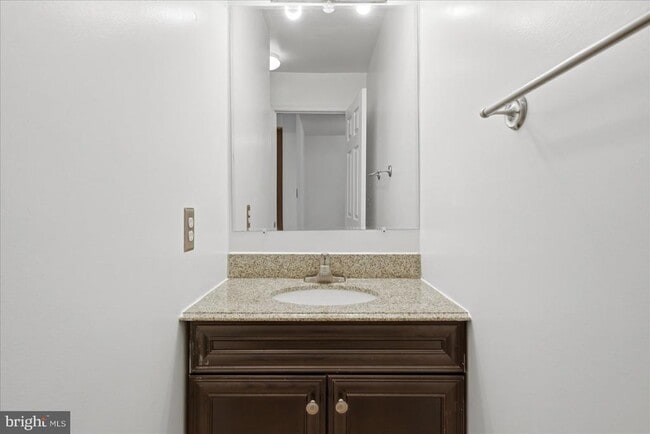 Building Photo - 5129 Dominion Dr