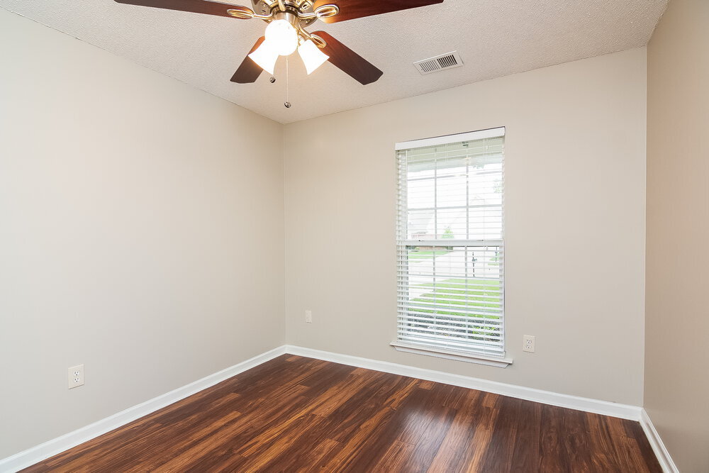 Building Photo - 1813 Cherry Creek Dr