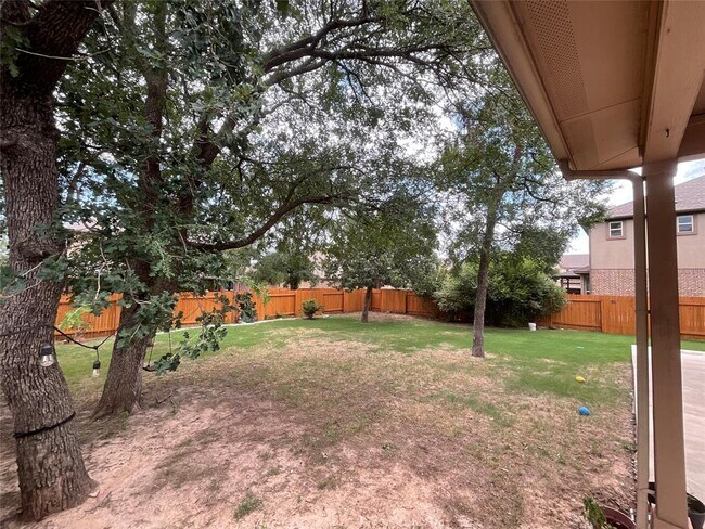 Building Photo - 615 Seminole Canyon Dr
