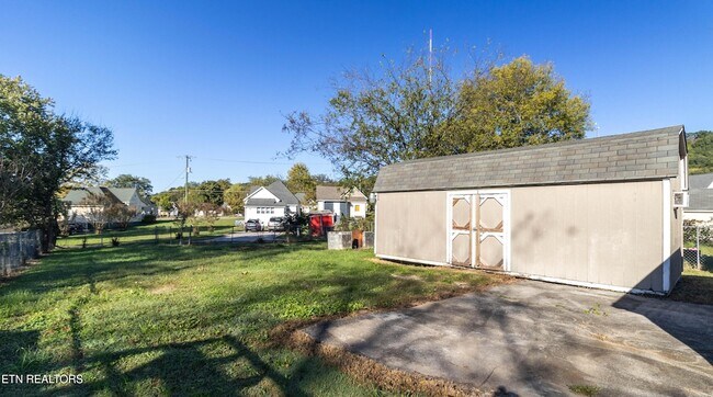 Building Photo - 3023 Rector St