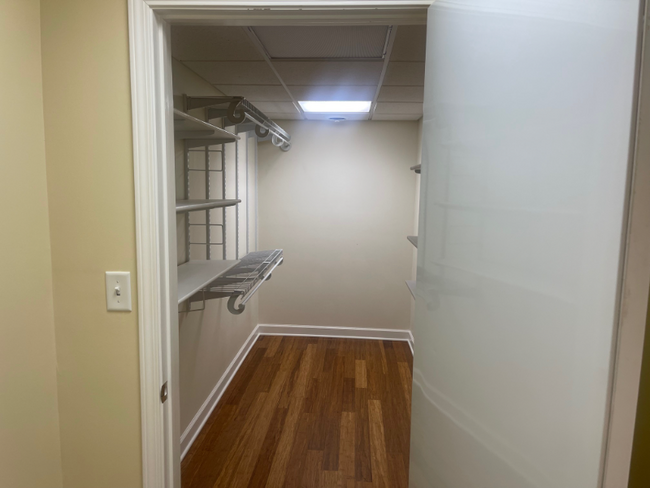 Building Photo - 1718 Linden Ave