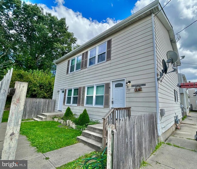 Building Photo - 213-215 Black Horse Pike
