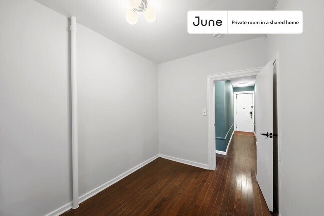 Building Photo - Room in Shared 3 bed/1 bath home