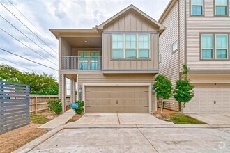 Building Photo - 3103 Briarwood Point Pl