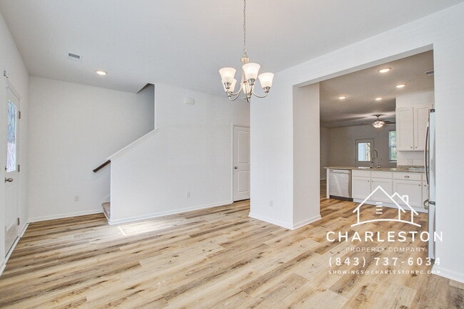 Building Photo - 200 Woodward Rd