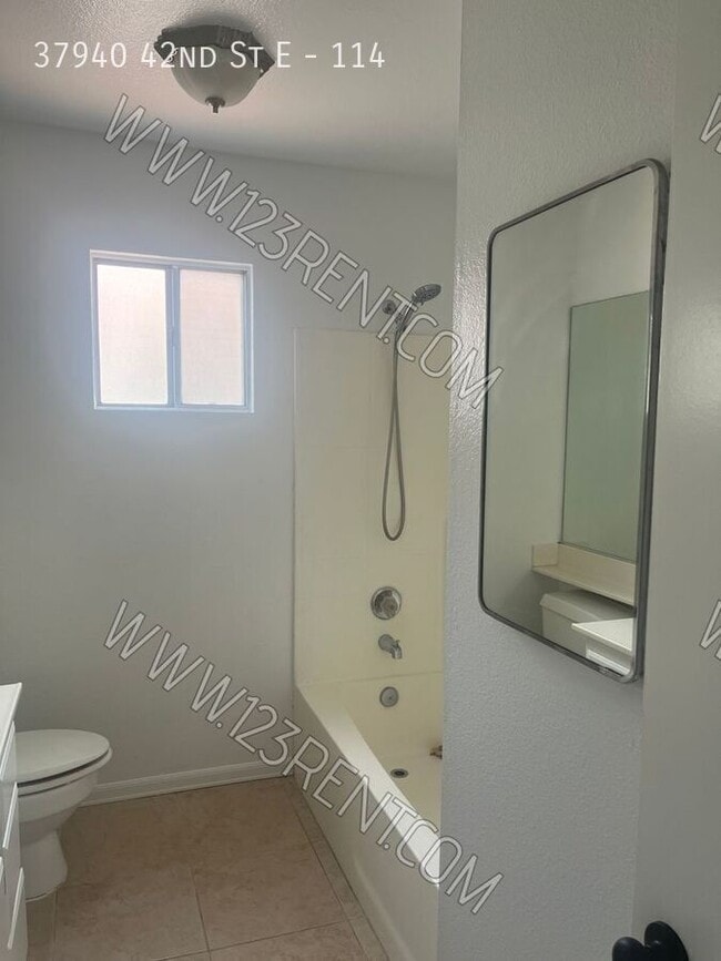 Building Photo - 37940 42nd St E