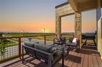 Building Photo - 5692 N Emporia St