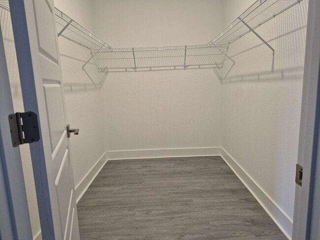 Building Photo - 4875 Lacewing Dr