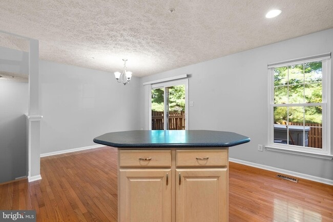 Building Photo - 6116 Starburn Path