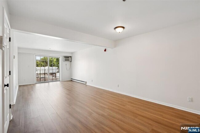 Building Photo - 420 Passaic St