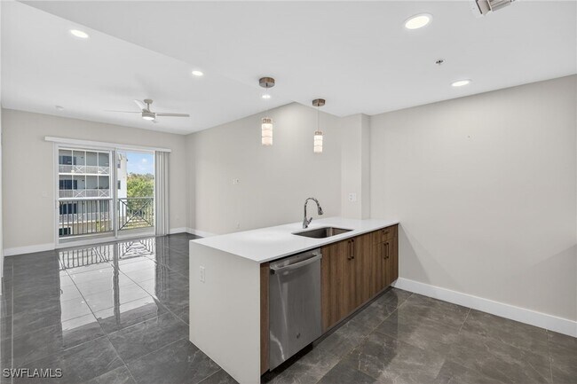 Building Photo - 26610 Rosewood Pointe Dr