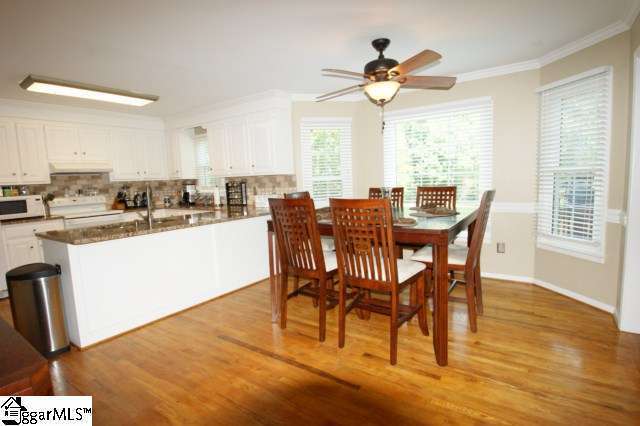 Building Photo - 4 Bedroom /2.5 Bath in Greer !! Minutes from Downtown Greer