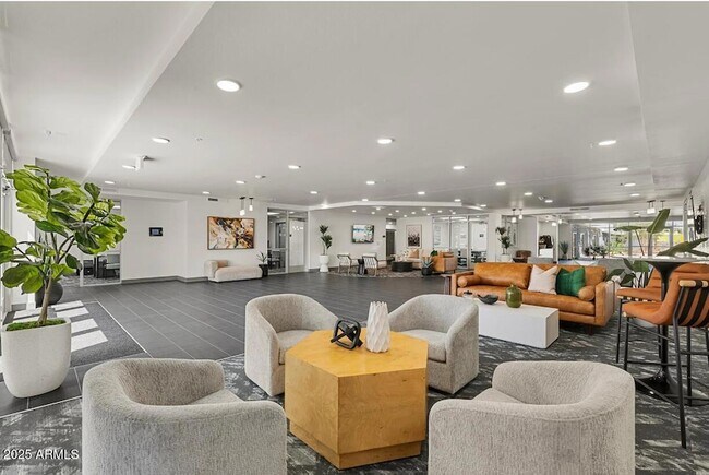 Building Photo - 9275 N 29th Ave