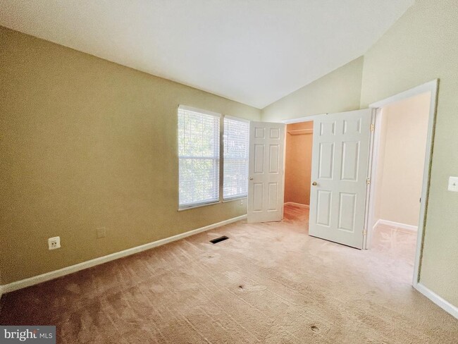 Building Photo - 9703 Sassafras Ct