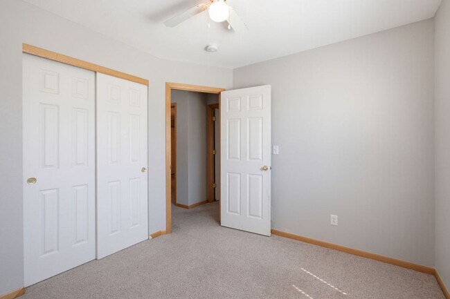 Building Photo - AVAILABLE NOW –   3 BD, 2 BA, 2 Car Garage - Pet Friendly | Wellington, CO