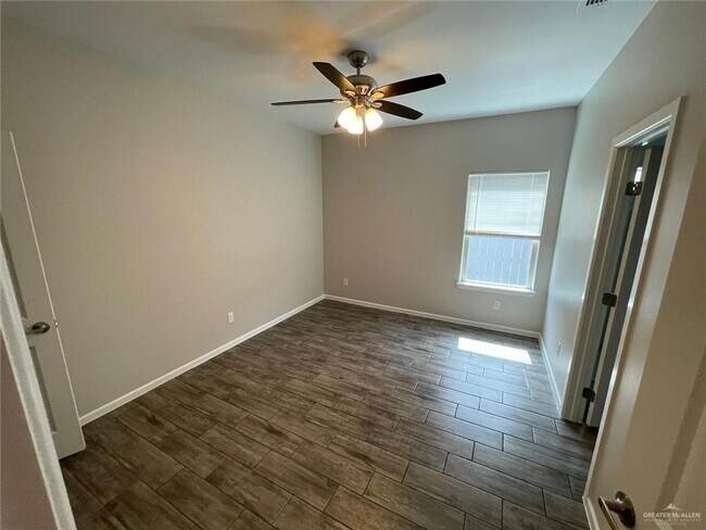 Building Photo - 13 Sandpiper Ave