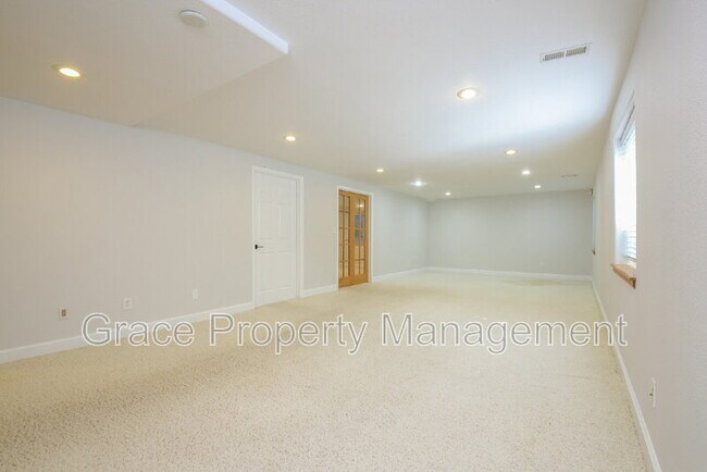 Building Photo - 10571 W 83rd Pl