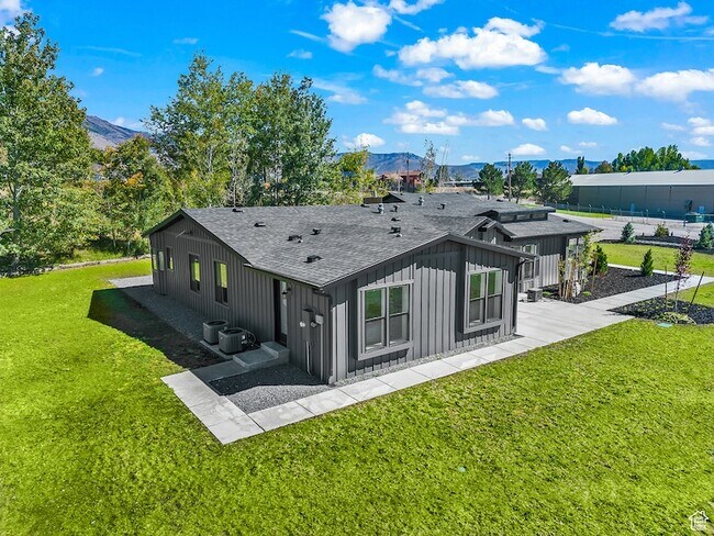 Building Photo - 4736 E 2650 N