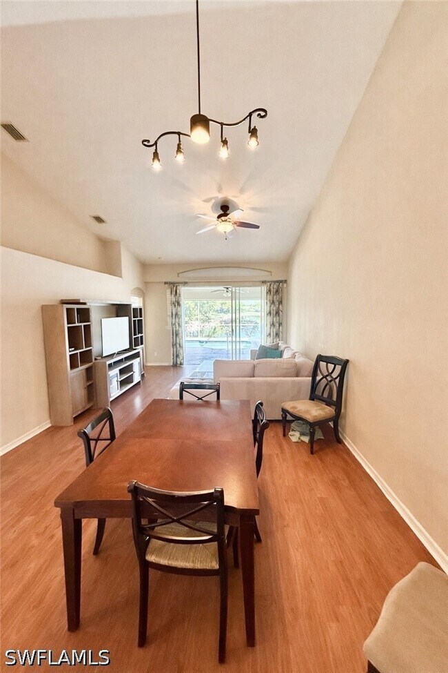 Building Photo - 8440 Ibis Cove Cir