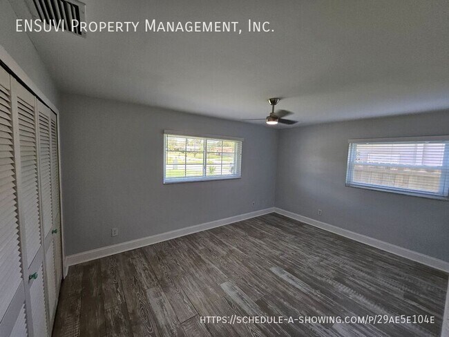 Building Photo - 2445 Indigo Dr