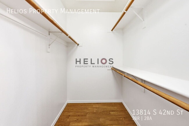 Building Photo - 13814 S 42nd St