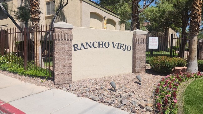 Building Photo - Fabulous1BED/2BATH Condo located in Spring Valley Area  — Enjoy Rent-Free Holidays!