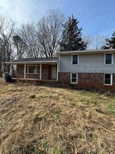 Building Photo - 402 Friendly Pooch Ln