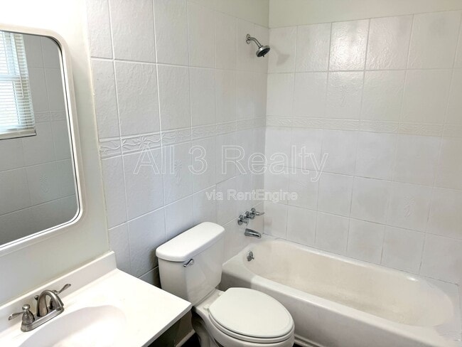 Building Photo - 3237 Brisbane Way