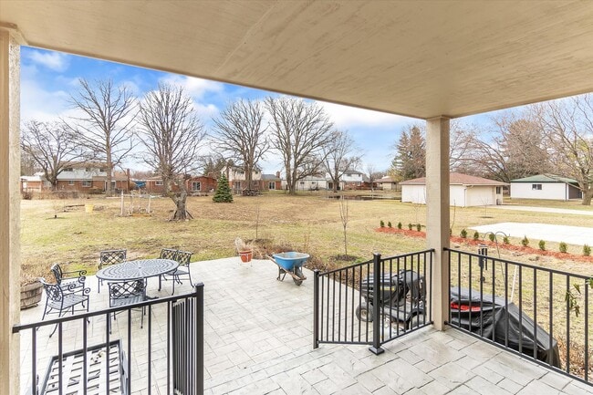 Building Photo - 37440 Curwood Dr